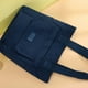 thumbnail image 4 of Bolso de nylon de gran capacidad para mujer - Mochila impermeable cruzada con varios bolsillos, 27x12x32cm, 4 of 8