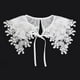 thumbnail image 1 of Cuello de encaje blanco, escote de encaje bordado, blusa floral desmontable, cuello falso con ribete decorativo., 1 of 6