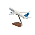 thumbnail image 3 of Boeing™ 767-300 United Airlines (2019 Livery) Large Mahogany Model, 3 of 5