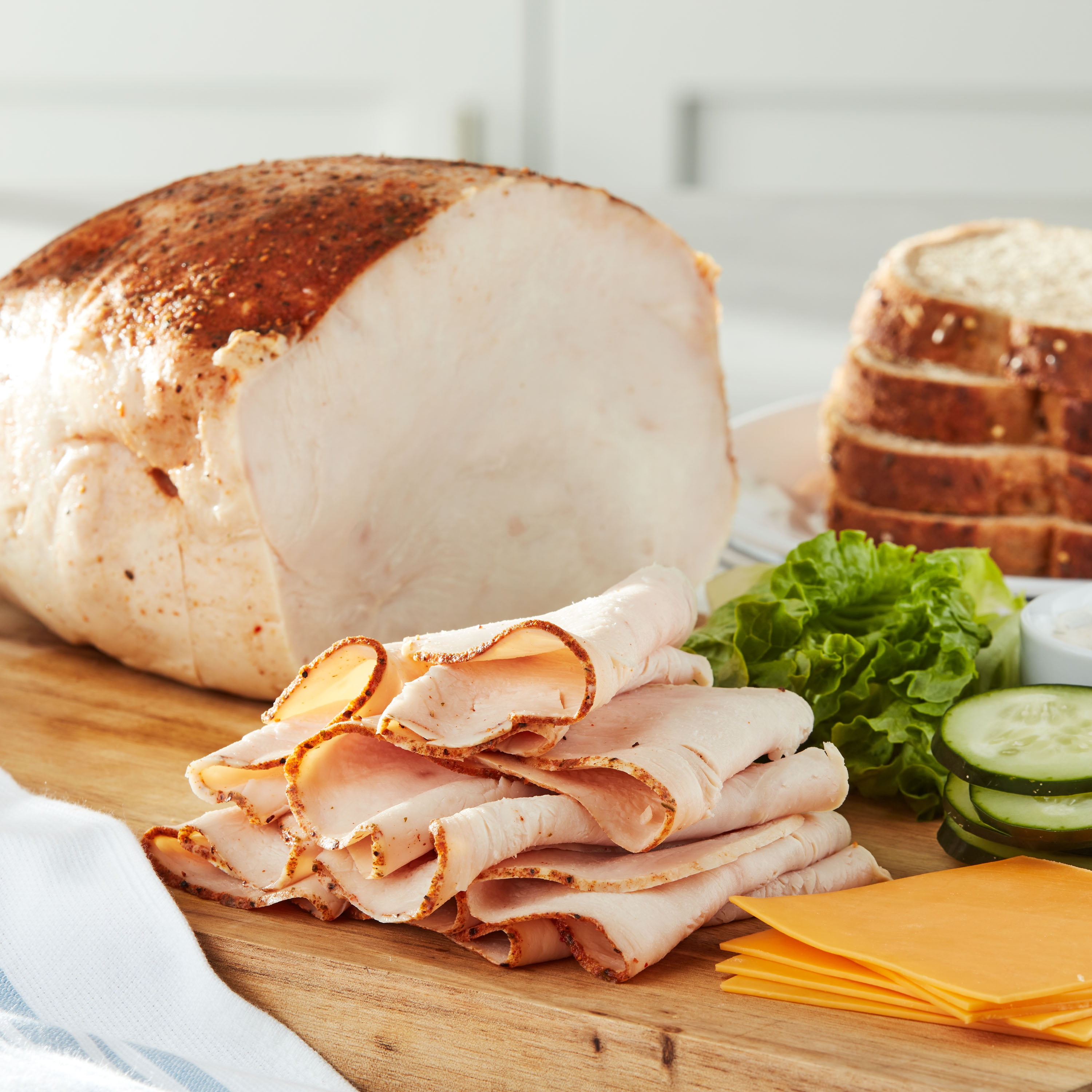 Prima Della Sliced Fresh Lunch & Deli Meats, Oven Roasted Turkey Breast, Resealable Pouch