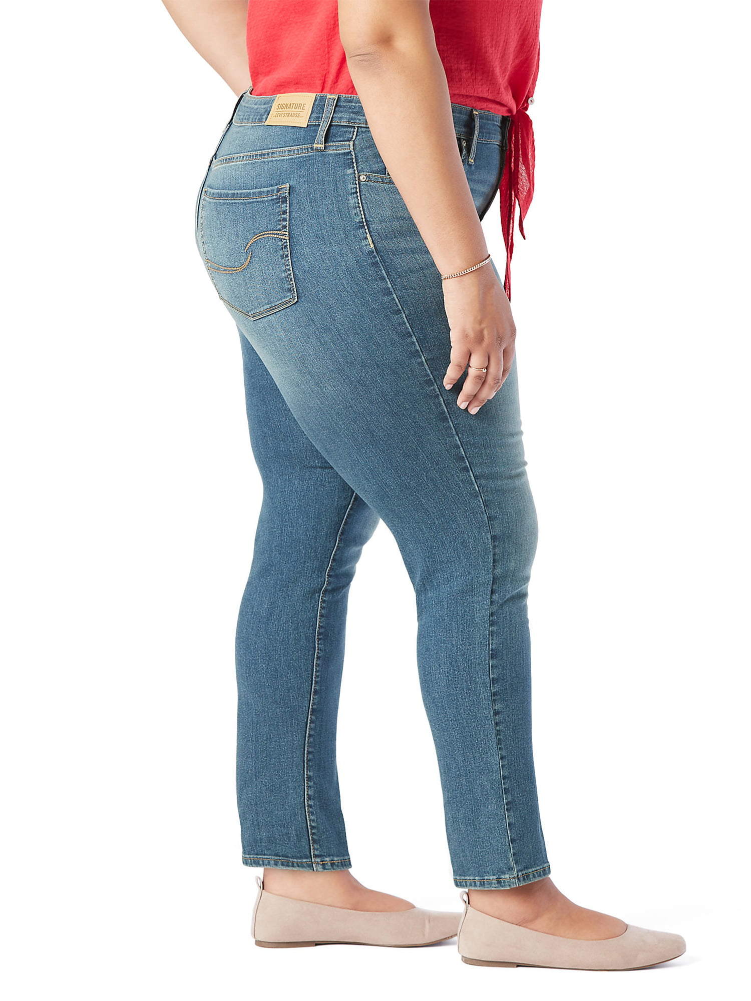 Signature by Levi Strauss & Co. Women's Plus Modern Straight Jeans - Walmart .com