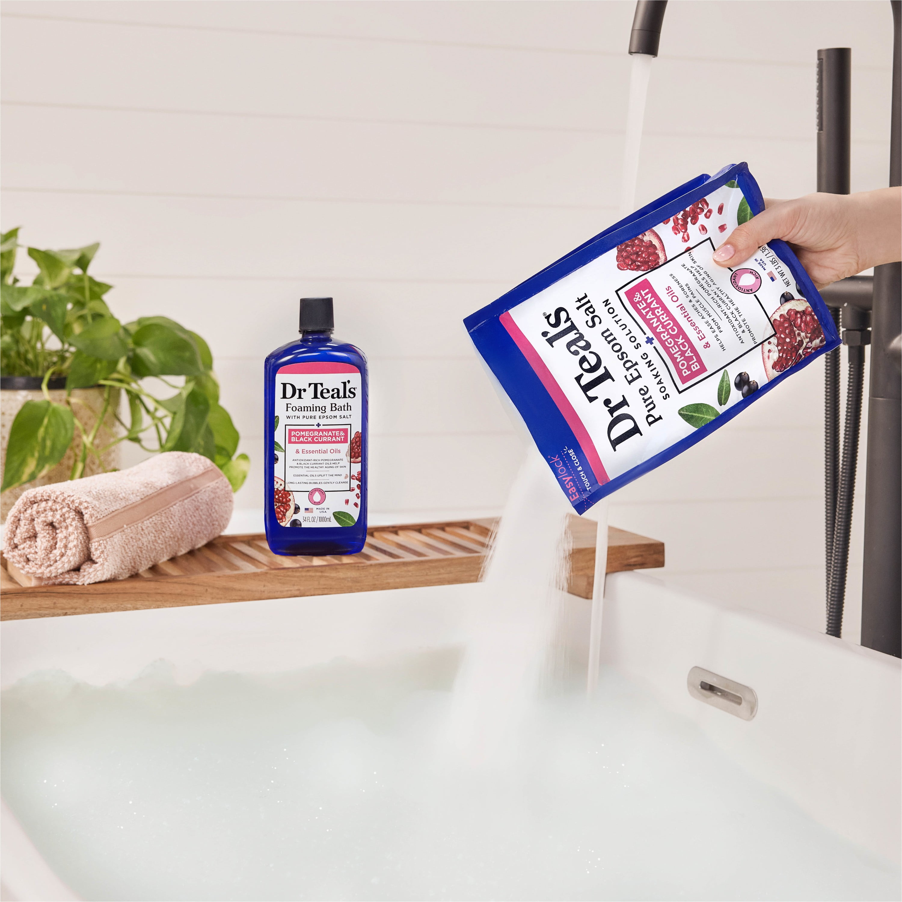 Dr Teal's Epsom Salt Magnesium Soak, Pomegranate Oil & Black Currant, 3 lbs