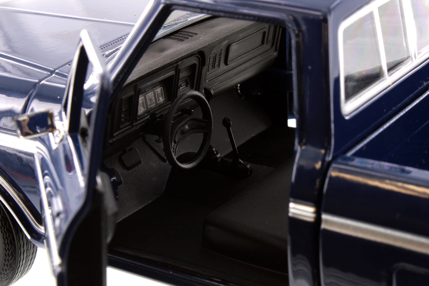 1979 Ford F-150 Custom Pickup, Blue - Showcasts 71346D - 1/24 Scale Set of 4 Diecast Model Cars