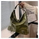 thumbnail image 2 of Bolso De Mujer Europeo Y Americano Bolso Locomotora Con Remache De Flecos Gran Capacidad Cera De Aceite Moda Bandolera De Un Hombro Bolso De Mujer Verde, 2 of 5