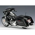 thumbnail image 2 of Maisto 2015 Harley Davidson Street Glide Motorcycle 1/12 Scale Pre-Built Model Black, 2 of 4