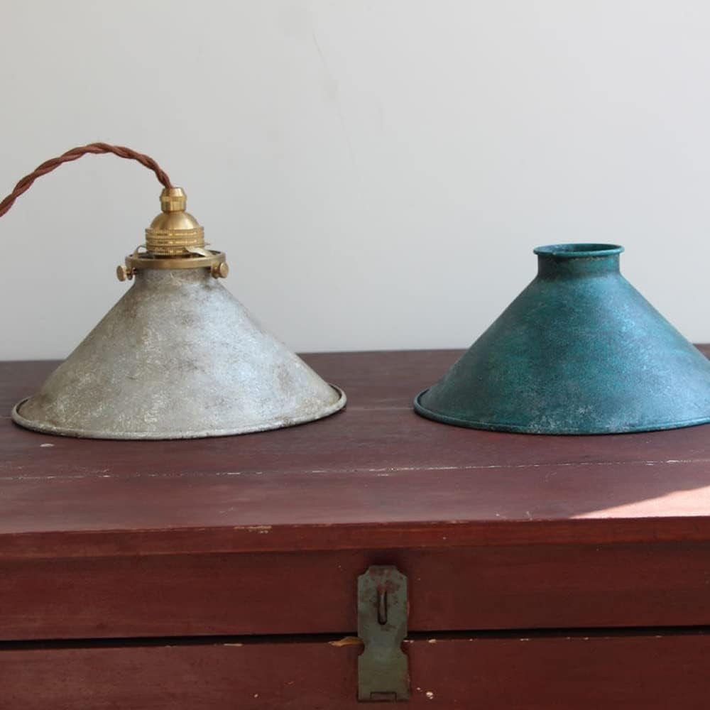 Retro Industrial Style Metal Iron Pendant Lighting, Vintage Rustic Farmhouse Pendant Light Fixture, American Farmhouse Pendant Lamp for Over Kitchen Sink Island Dining Table Entrance Bar