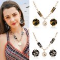 thumbnail image 2 of Boucles d'Oreilles Pendantes pour Femmes Ensemble de Bijoux avec Collier Charmant, 2 of 8
