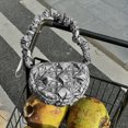 thumbnail image 4 of Bolso bandolera de nailon para mujer, plisado, a la moda, con cremallera, minibolso en la nube, bolsos de mano (gris), 4 of 7
