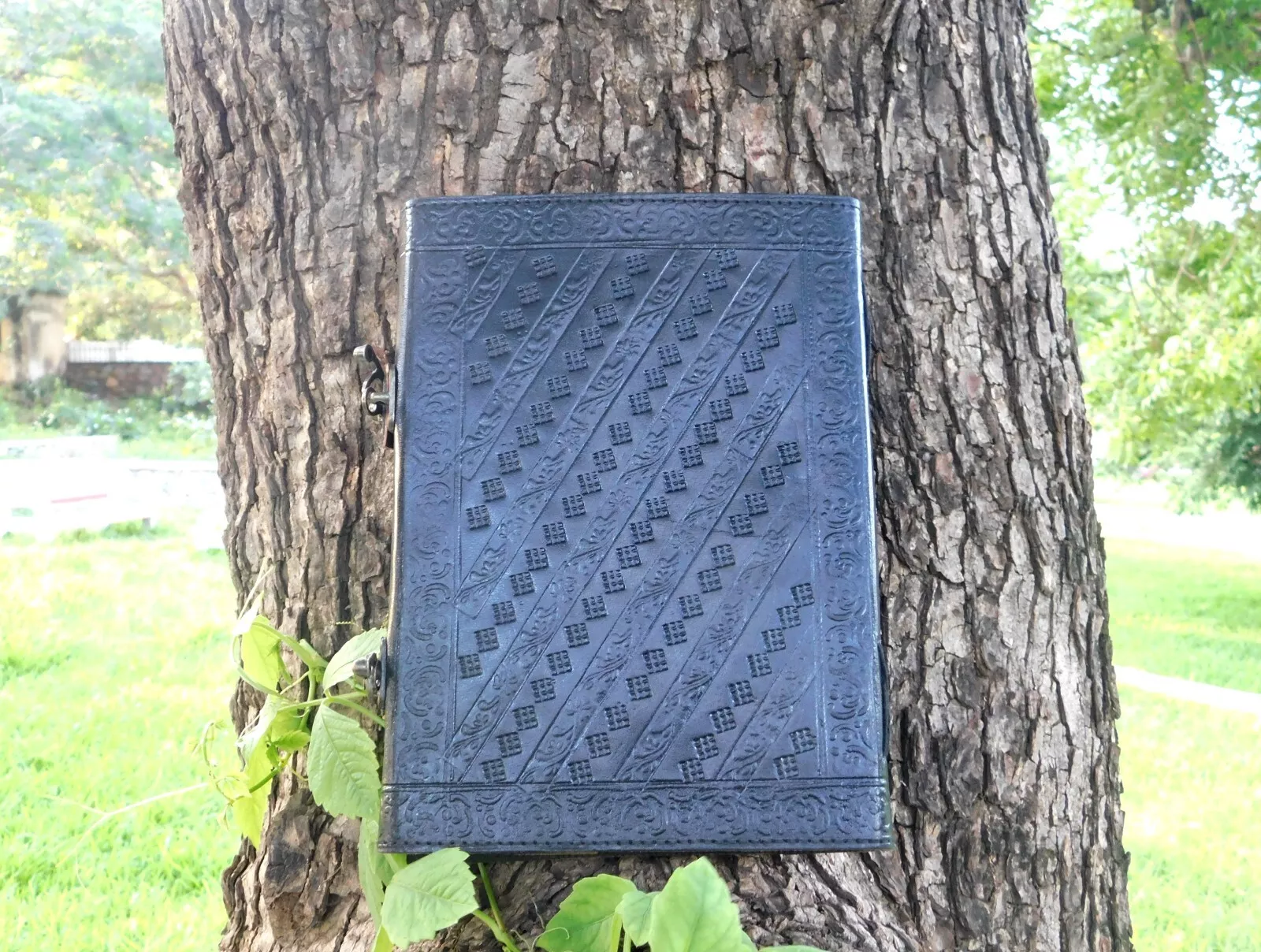 Handcrafted Embossed Vintage Design Leather Bound Journal Diary Pentagram 5 Stone Grimoire Spell Blank Notebook For Men & Women