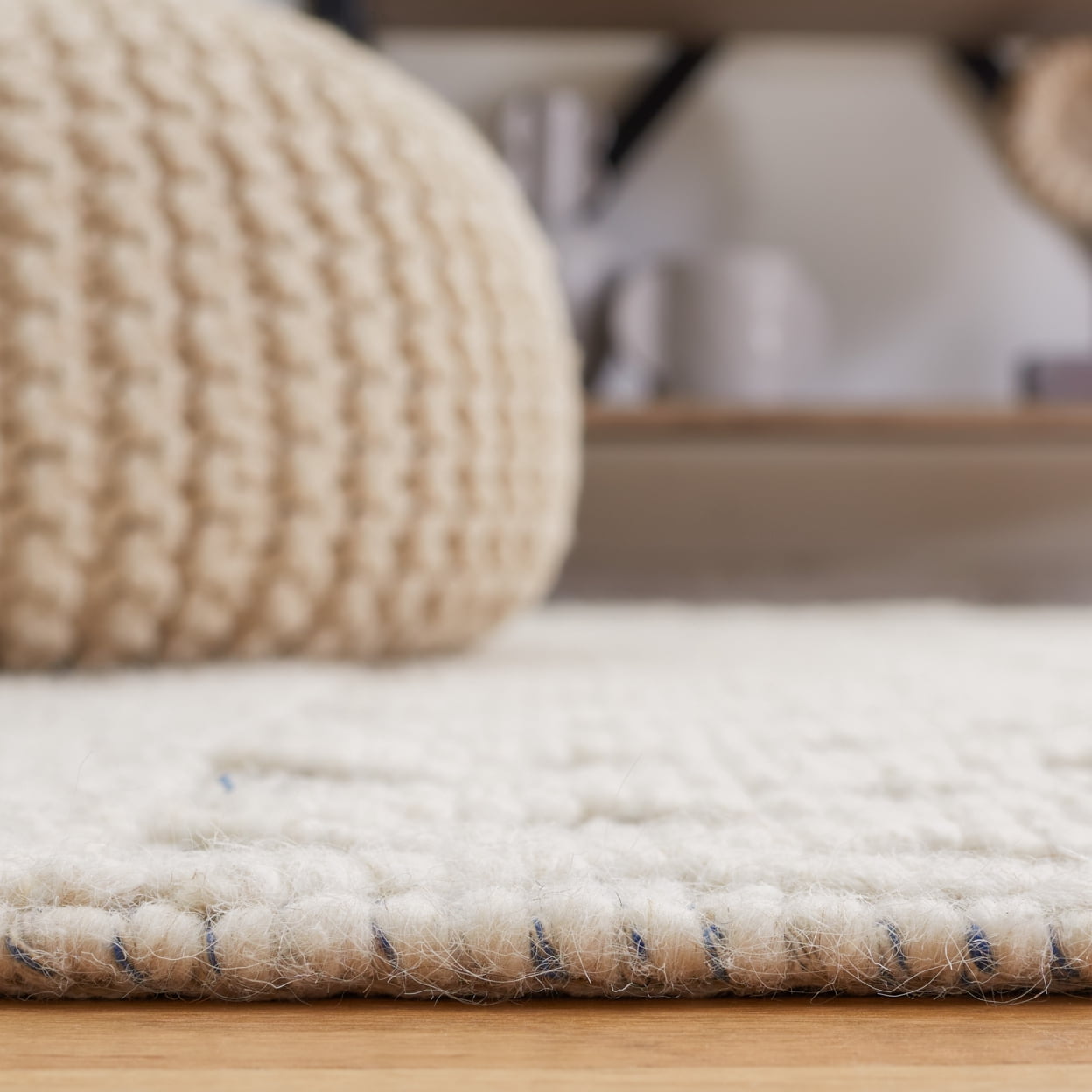 SAFAVIEH Natura Katie Southwestern Wool Area Rug, Ivory/Blue, 8' x 10'