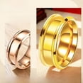thumbnail image 2 of Anillo de acero inoxidable que no se desvanece. Anillo de dedo de acero de titanio con ranura de bisel doble de 8 mm y acabado dorado. Accesorios de joyería, 2 of 5