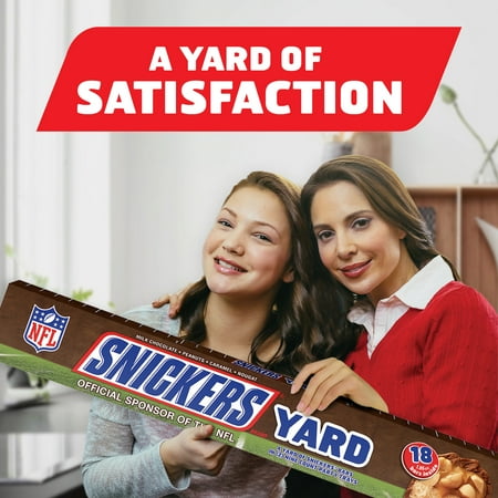 Giant Snickers Christmas Yard Bar - 33.48oz / 18ct