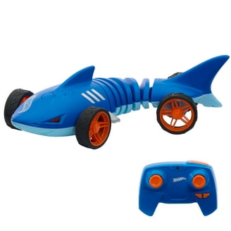 Hot Wheels Batman Batmobile R/C Race Toy, 1:64 Scale, USB Charging