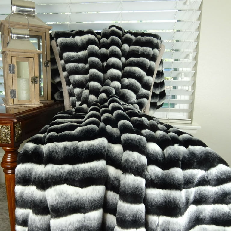 Chinchilla 2025 fur blanket