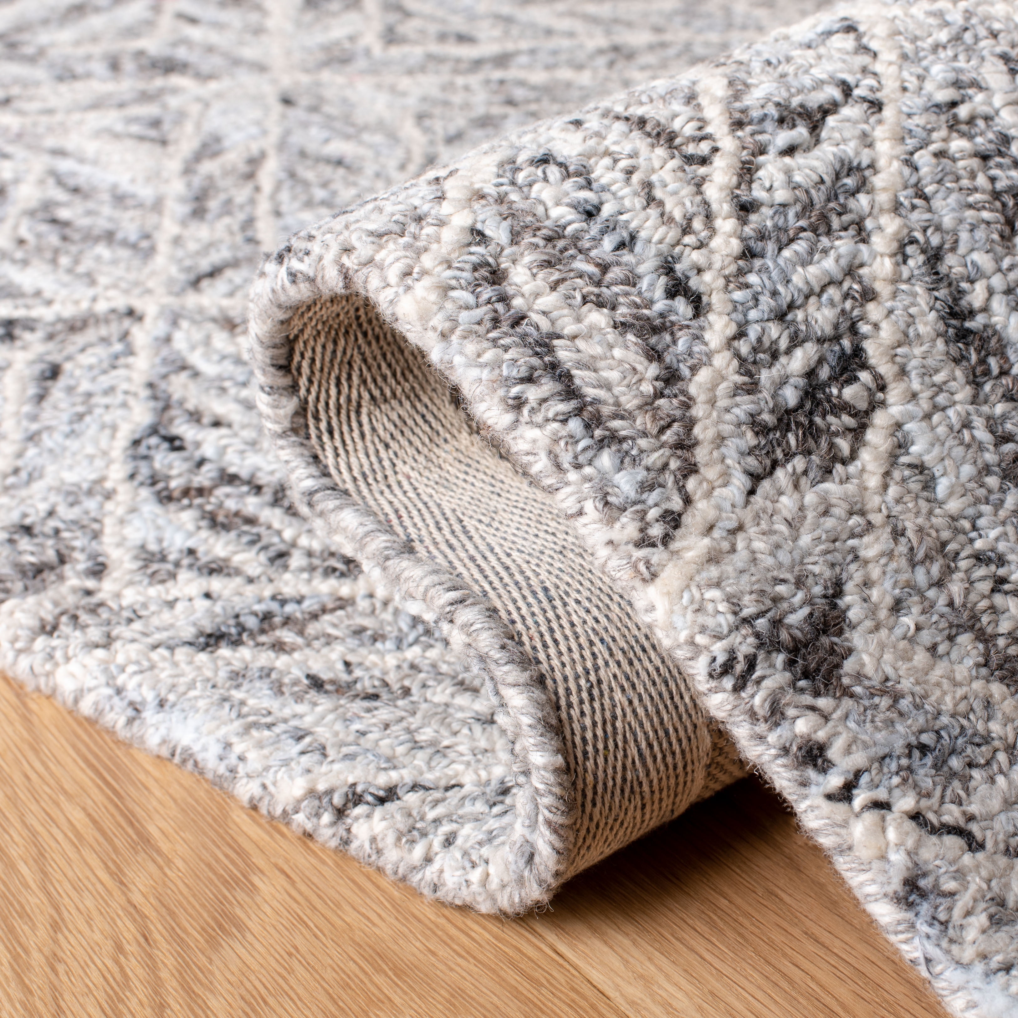 SAFAVIEH Abstract Quincy Geometric Area Rug, Gray/Beige, 8' x 10'