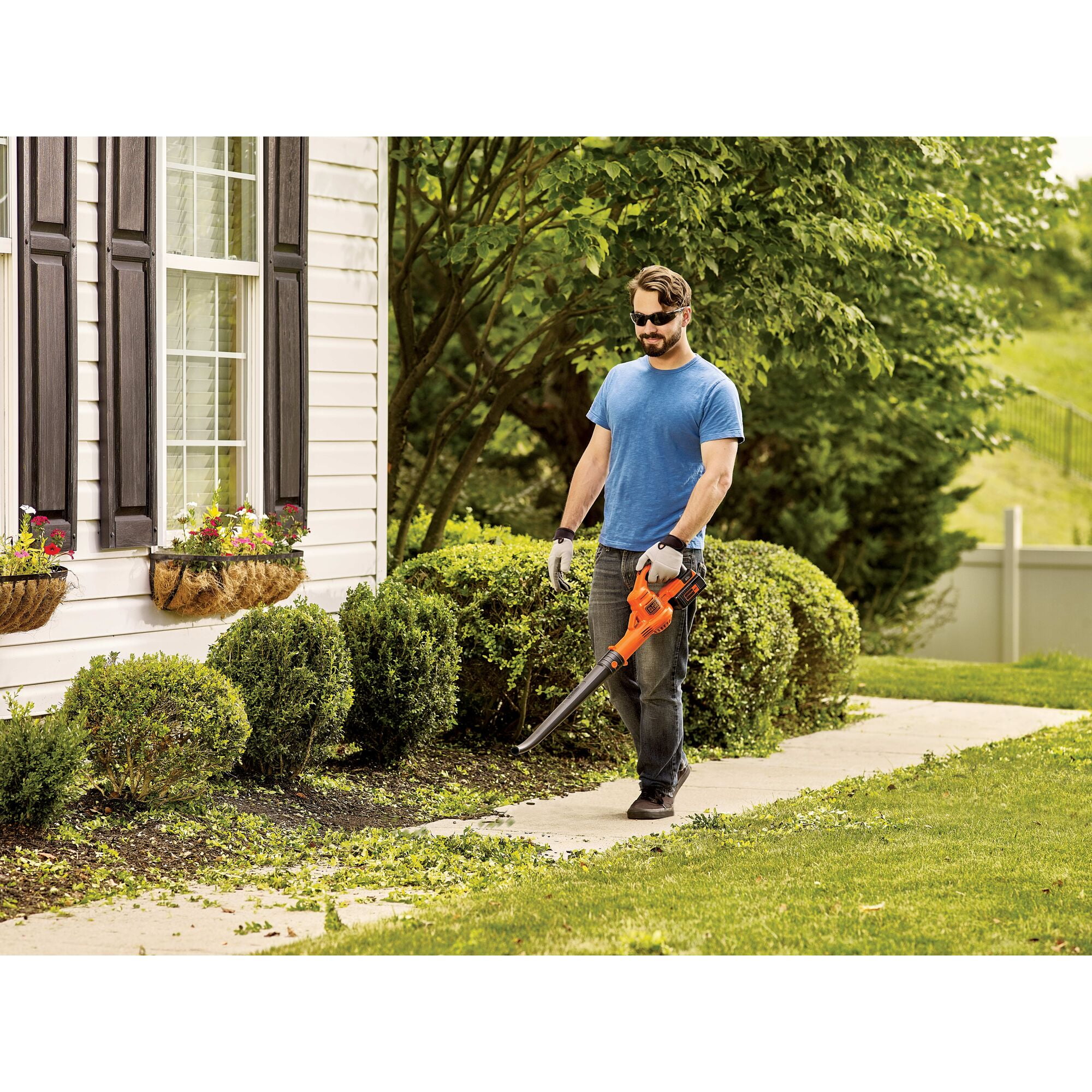  BLACK+DECKER 40V MAX Cordless Blower, Hard Surface