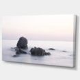 thumbnail image 2 of Rochers dans la Mer Noir et Blanc - Impression sur Toile de Bord de Mer, 2 of 4