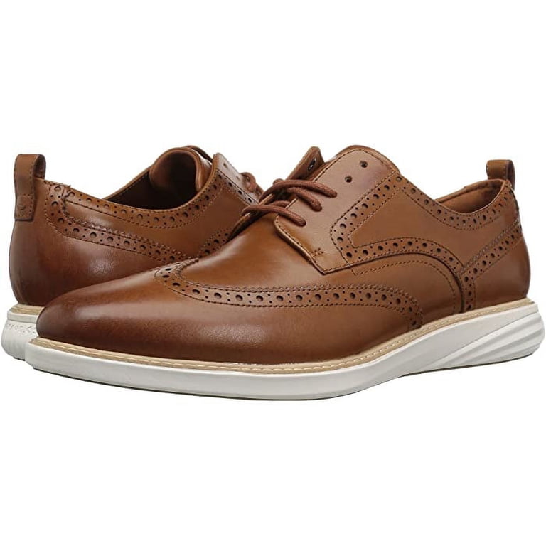 Cole Haan Men display picture 2