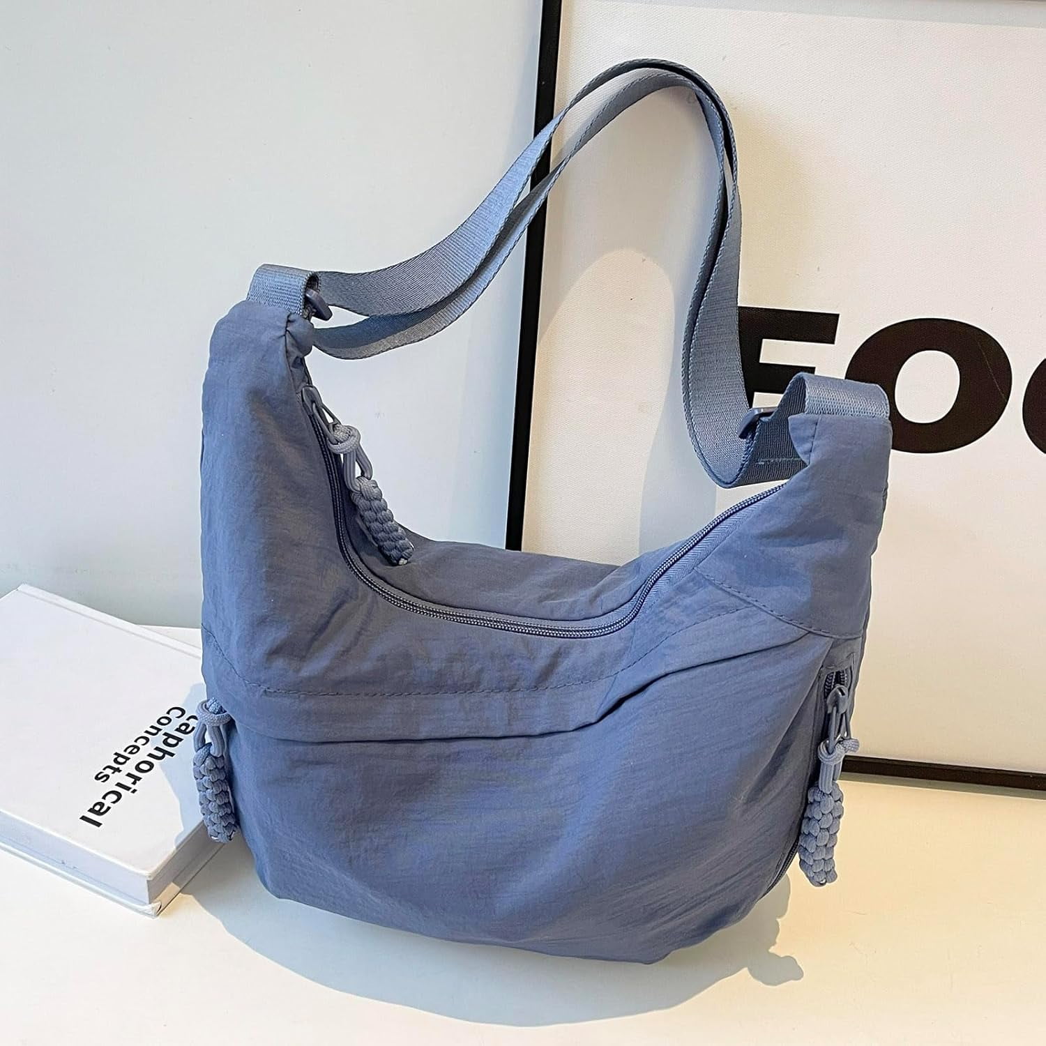 Crescent Bag for Women Men Nylon Crossbody Bags Multi-Pocket Sling Bag Roomy Hobo Bags Moon Bag Slouchy Dumpling Bag