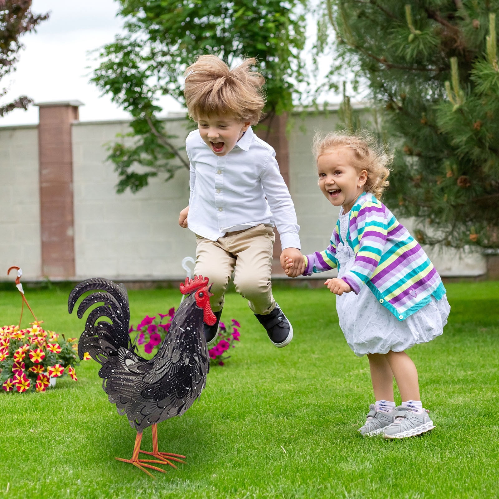 DAMAI Metal Rooster Yard Art Statue - 16 In Outdoor Chicken Statue Decoration For Patio Lawn Garden, 3D Rooster Garden Statues, Chicken Yard Art Sculpture Outdoor Figurines, Metal Chicken Decor