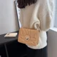thumbnail image 5 of Bolso de lujo para mujer 2024, bolso de hombro estilo oeste con forma de corazón y hilo, bolso de diseñador retro informal cuadrado para mujer, bolsos cruzados para mujer, 5 of 5