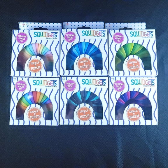 SQIDGETS Squirmy Worm (Random color, 1 of 6)