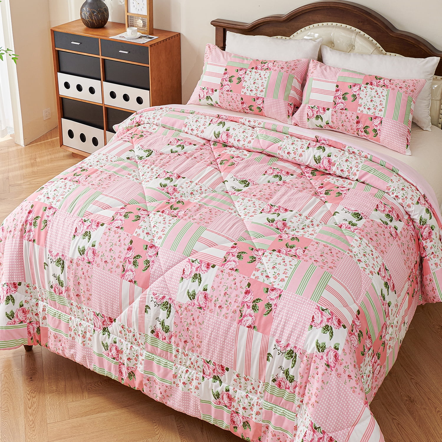 Evenhug Comforter 3-Piece Queen Pink Patchwork Floral Comforter Set With Pillowcases