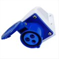 thumbnail image 4 of Conector Industrial Impermeable IP44 de 3 Pines y 16 A para Conexión Eléctrica, Montaje en Pared., 4 of 5