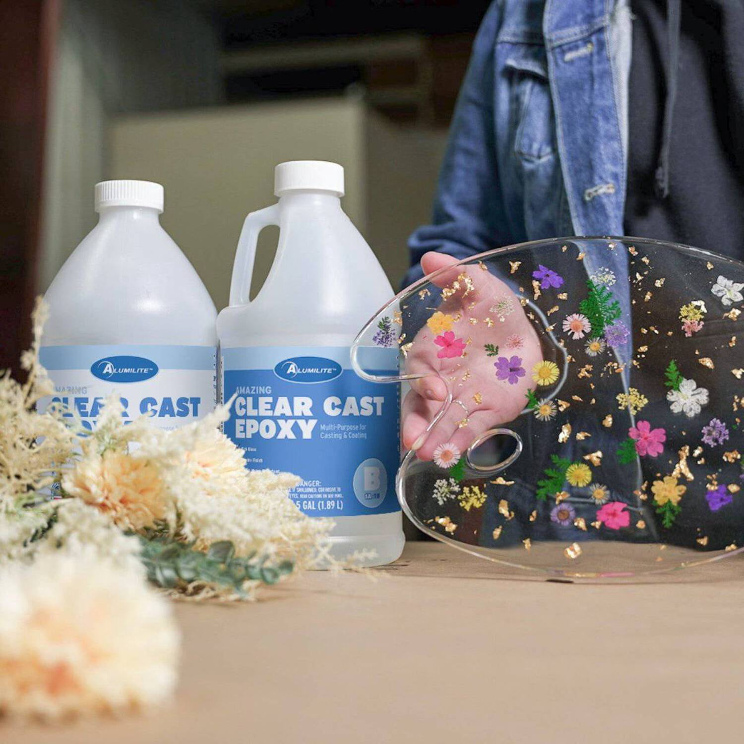 Alumilite Amazing Clear Cast Epoxy Resin Kit for Casting, Coating and Molding Art and Crafts, High-Gloss Plastic Finish, Easy-Pour Countertop and Encapsulation - 2 Gal (1 Gal Part A + 1 Gal Part B)