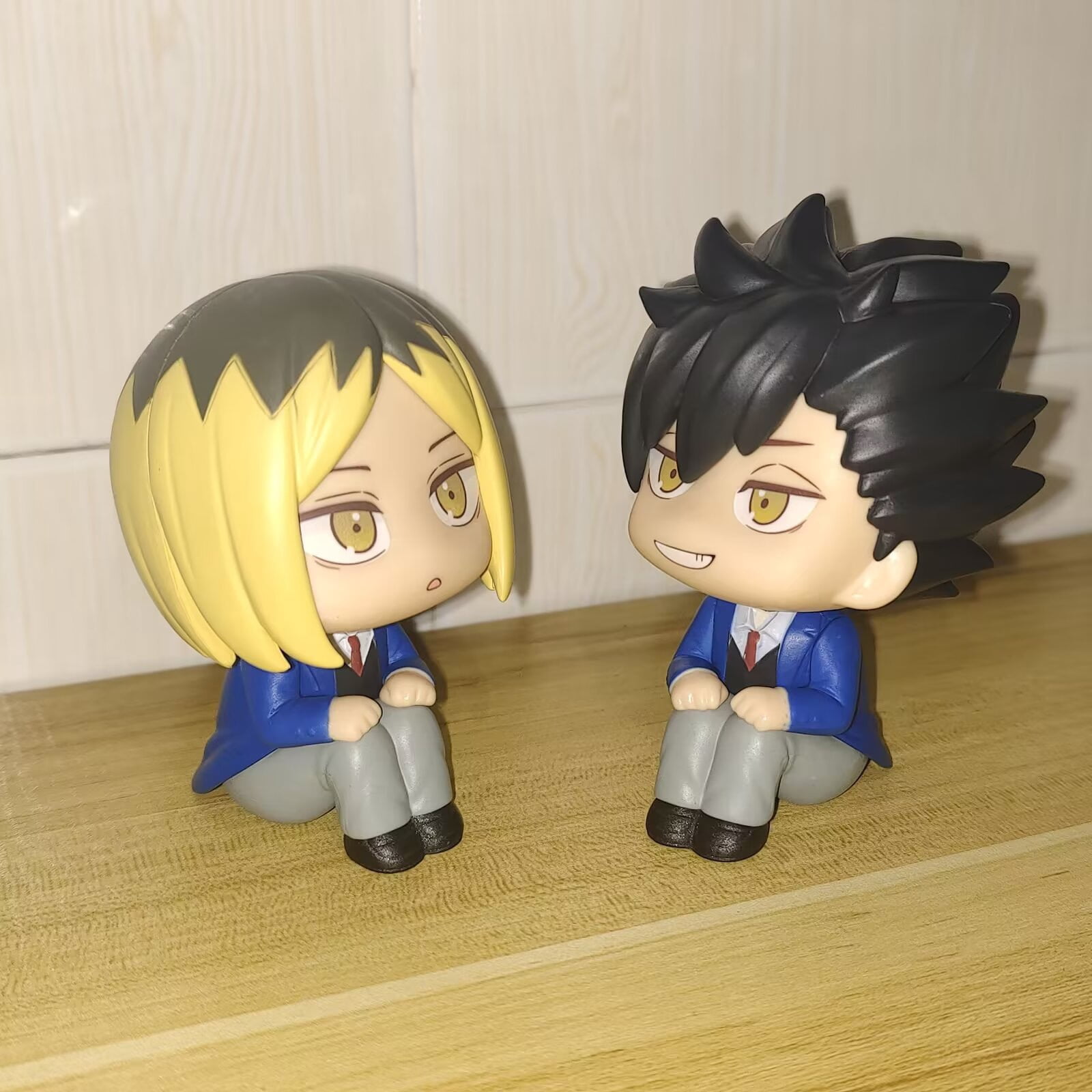Newly Kozume Kenma Figure Tetsurou Kuroo Figure Sitting 2pc Q Version Anime Figures 10cm/3.9inch PVC Characters Cosplay Collectible Handicrafts Gifts