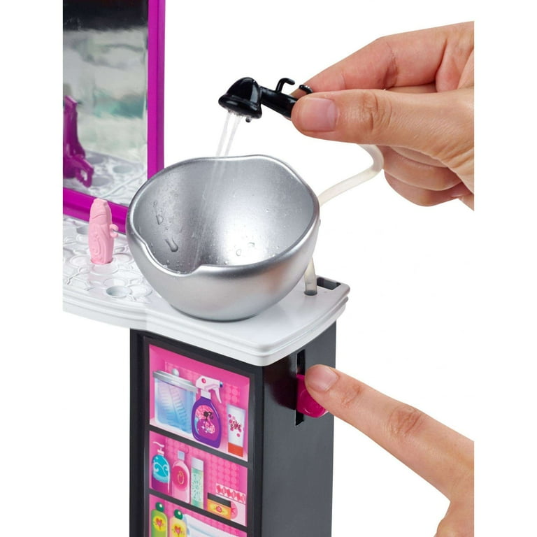 Barbie Malibu Ave Salon with Doll