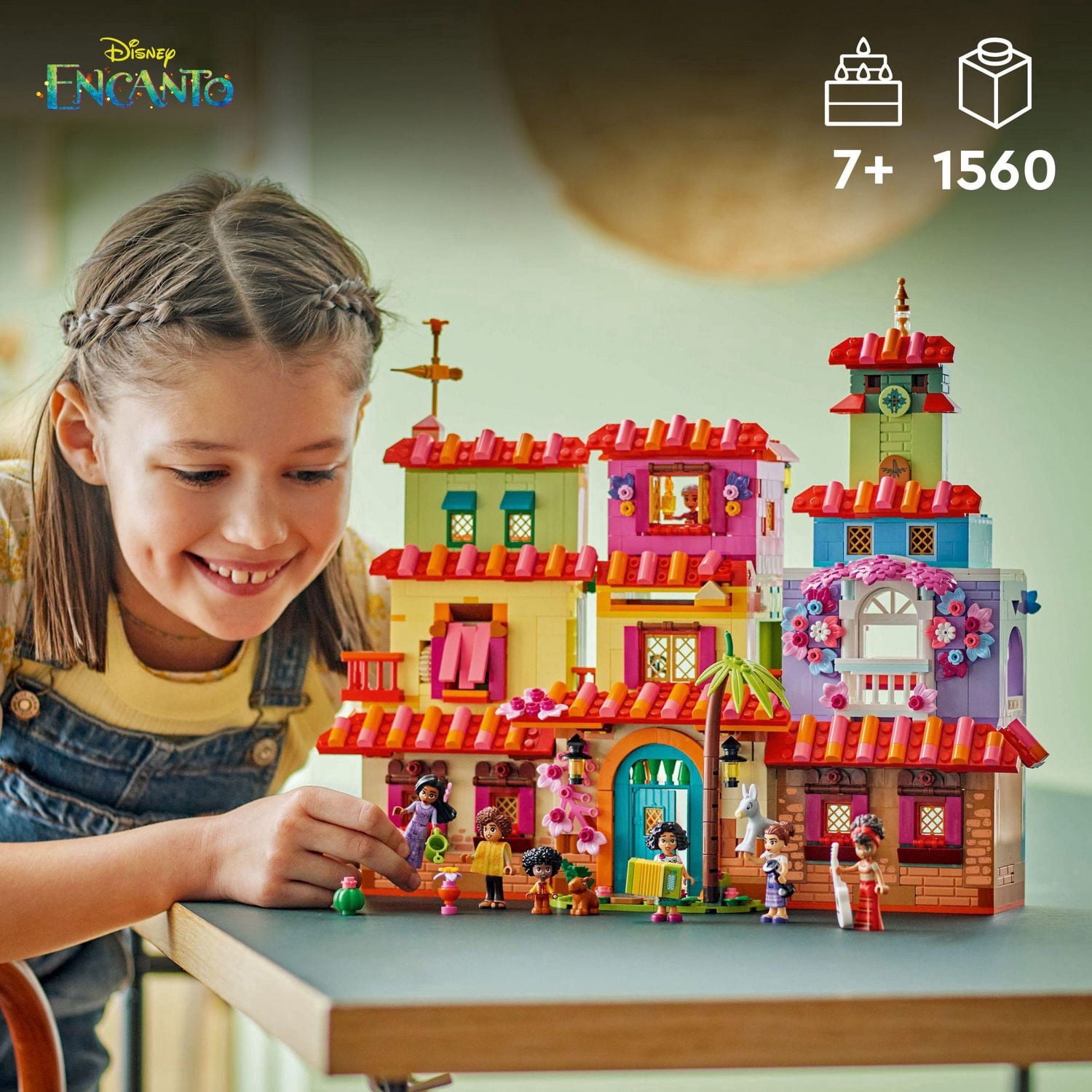 LEGO Disney Classic La maison magique des Madrigal 43245 Ensemble de construction (1560 pièces)