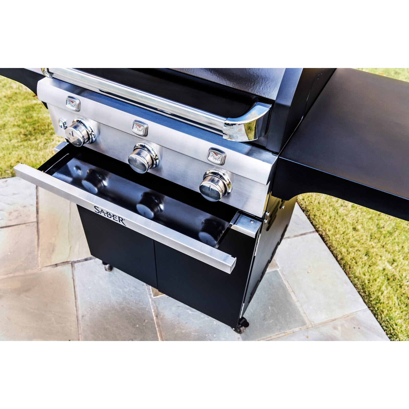 SABER® Deluxe Black 3-Burner Gas Grill