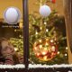 thumbnail image 4 of Lámpara con ventosa LED de dibujos animados navideños para puertas de paredes de balcón (viejo fumador), 4 of 6