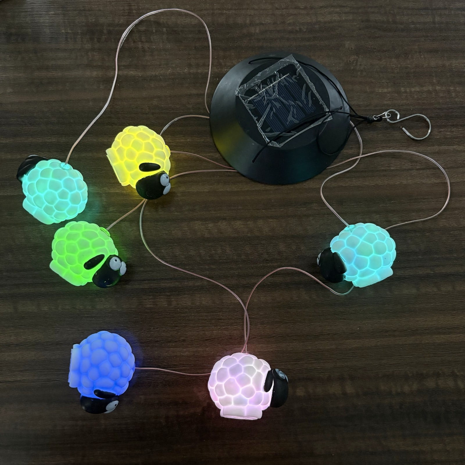 6 Color Changing LEDs Solar Black Face Sheep Wind Chimes Lights Gift for Mom, Festival, Patio, Garden, Outdoor Farmhouse Decoration