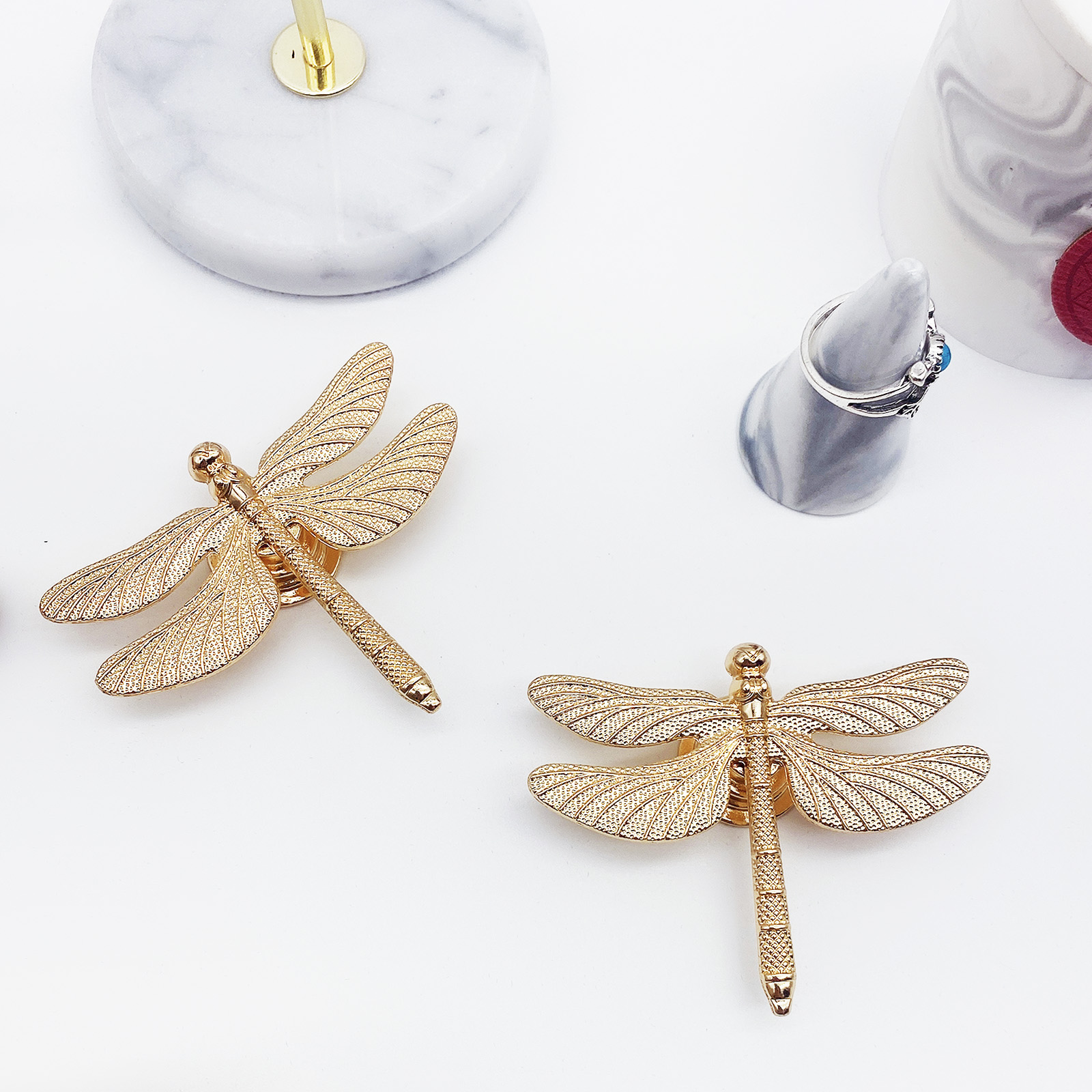 4 pcs Creative Dragonfly Knobs Drawer/Cabinet Pull Handles Alloy Cabinet Knobs Gold Drawer Cupboard Wardrobe Dresser Pulls Knobs Hardware - image 5 of 6