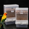 thumbnail image 4 of Comedero para pájaros de plástico transparente (1 unidad), diseño extraíble y colgante para loros, ideal para jardín con alimentación automática., 4 of 5