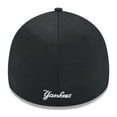 thumbnail image 4 of Men's New Era  Black New York Yankees 2024 Clubhouse 39THIRTY Flex Fit Hat, 4 of 5