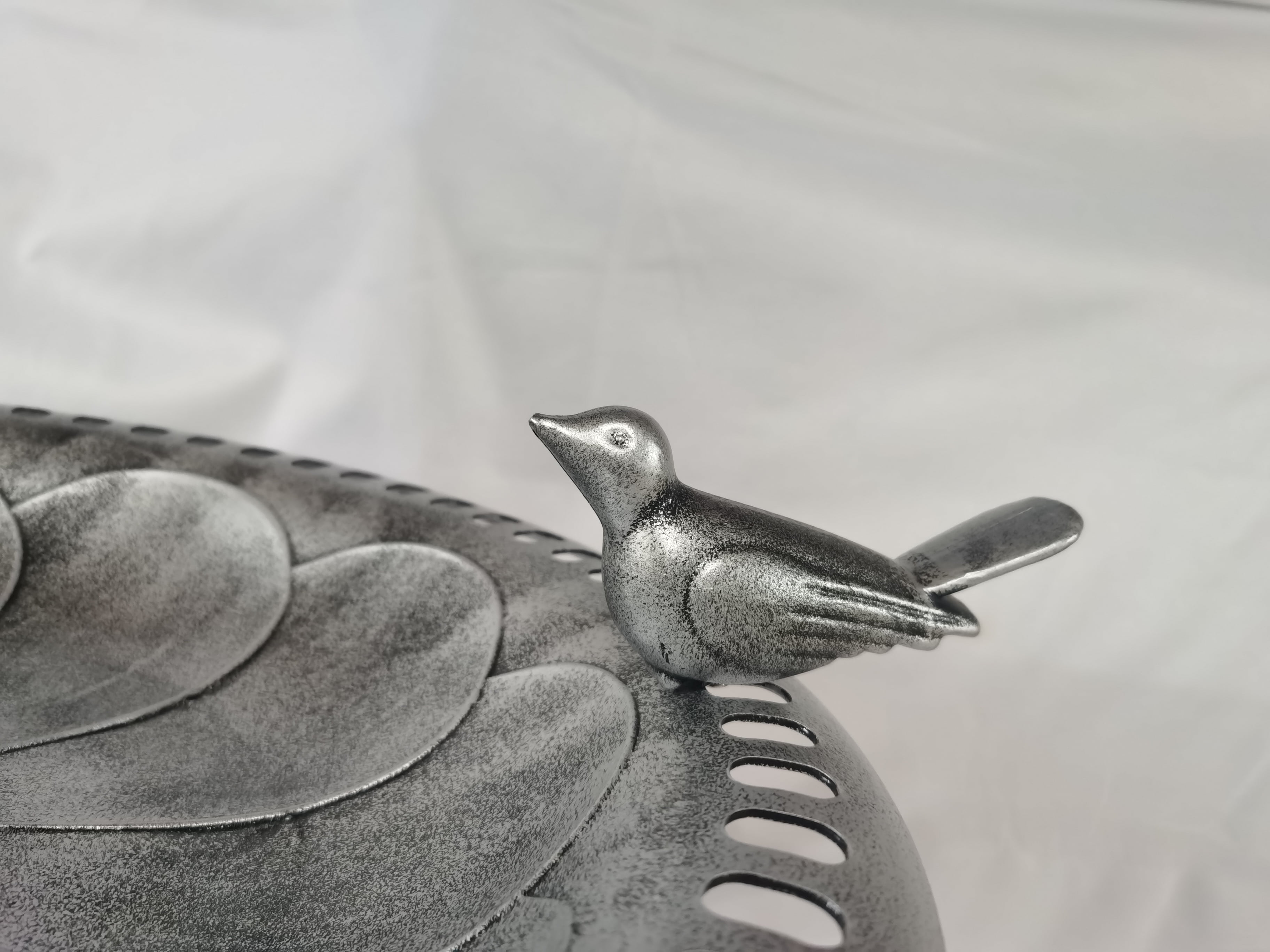 29 Inch Polyresin Lightweight Outdoor Garden Bird Bath - Silver