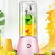 thumbnail image 2 of Wosthever Exprimidor eléctrico portátil recargable para acampar, licuadora de frutas, cocina , desayuno, plátano, naranja, mezclador de jugo Cocina y Comedor Blanco, 2 of 6