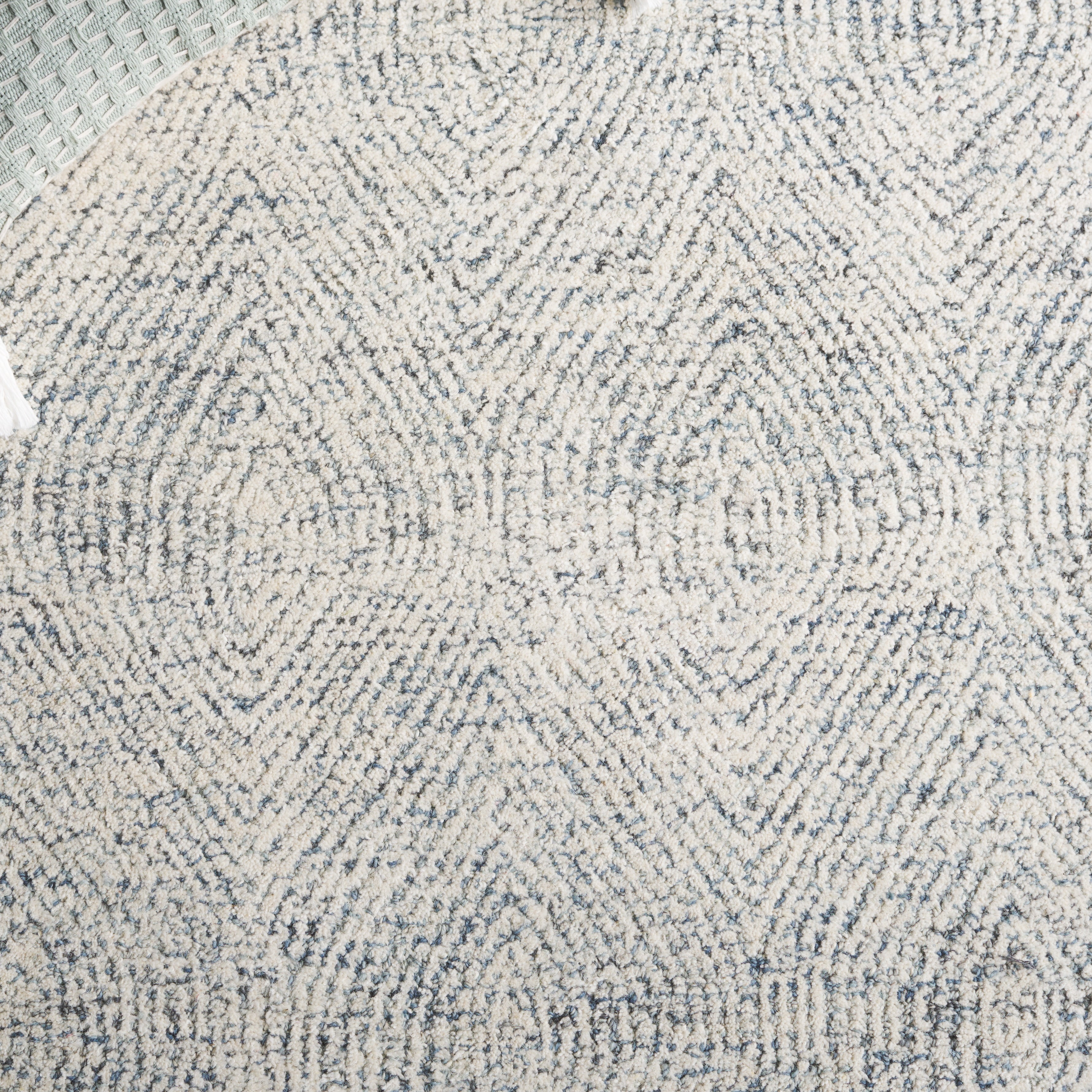 SAFAVIEH Abstract Caelestinus Ogee Wool Area Rug, Ivory/Blue, 6' x 8'