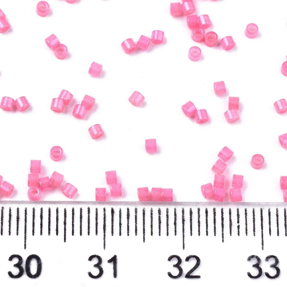 1bag 11/0 Grade A Glass Seed Beads Cylinder Uniform Seed Bead Size Baking Paint Hot Pink 1.5x1mm Hole: 0.5mm about 20000pcs/bag