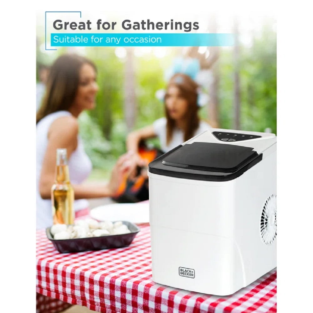 Black + Decker BIMH226W 26 lb Daily Production Bullet Ice - Portable Ice Maker
