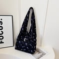 thumbnail image 3 of Bolso de gran capacidad para mujer, nuevo estilo 2025, de tela de nailon, estilo coreano, con lunares, ligero, para llevar al hombro o debajo del brazo., 3 of 5