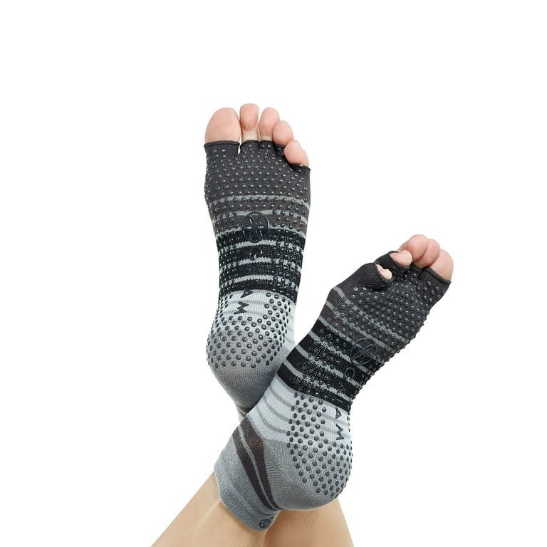 Gaiam Women's Grippy Toeless Yoga Socks, Grey/Black, Small/Medium (Pack of  2) : : Sports & Outdoors