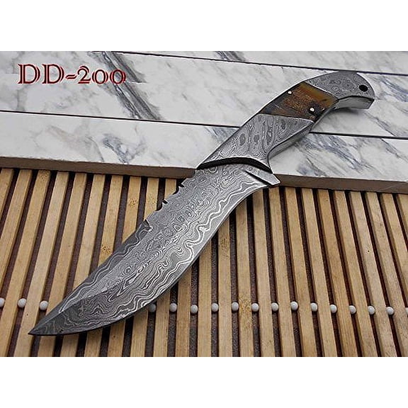 10.5 Long hand forged Damascus steel skinning Knife,5.5" full tang blade, Ram horn scale with Damascus bolster, Cow hide Leather sheath