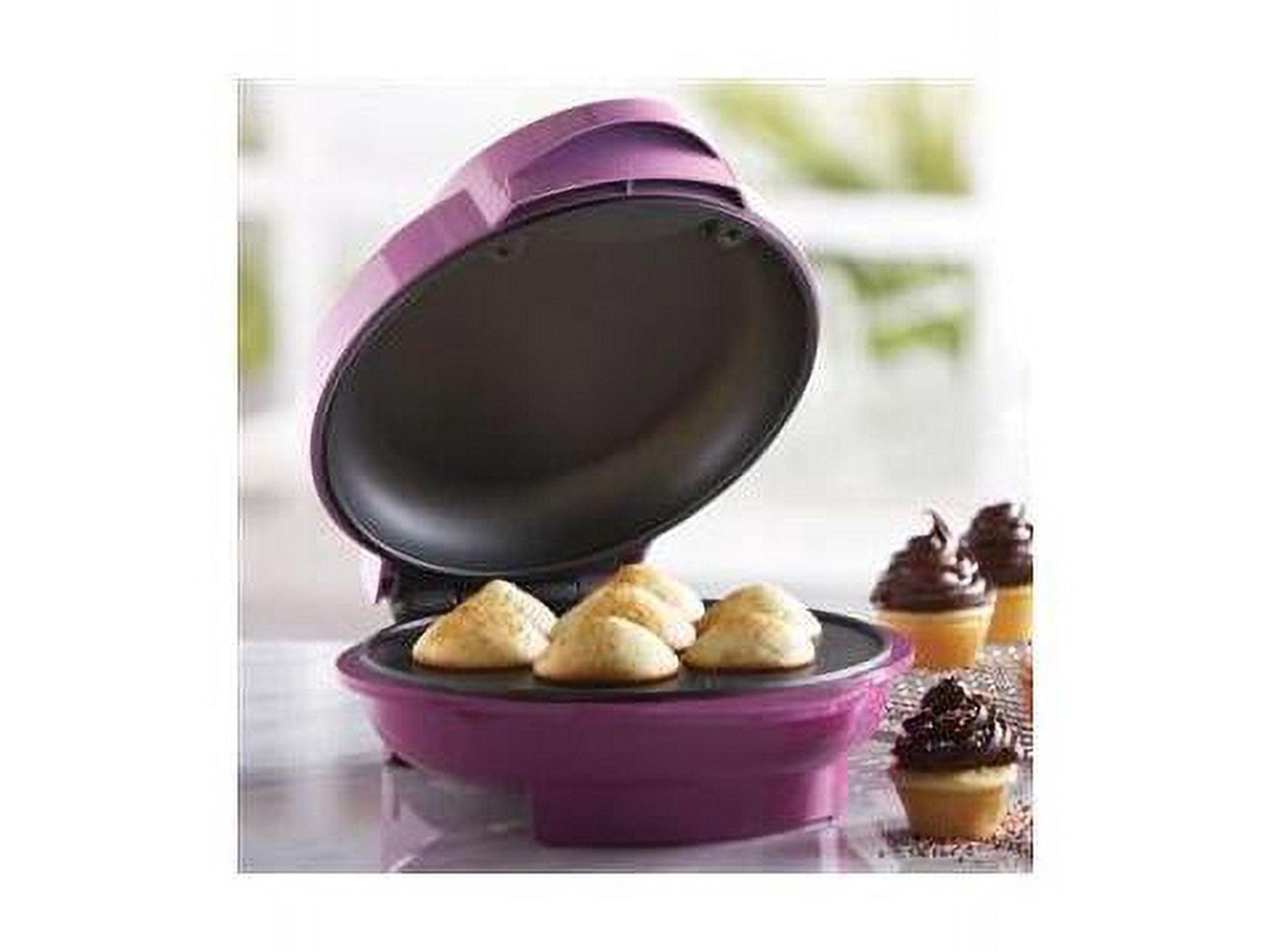 Brentwood Appliances Just For Fun TS-252 Nonstick Electric Food Maker (Mini Cupcake Maker)
