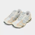 thumbnail image 2 of 1203A830/100 WOMEN'S ASICS GEL-K1011 CASUAL SHOES, 2 of 6