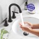 thumbnail image 2 of Grifos de baño Hurran, bronce frotado con aceite, 3 orificios, paquete de 2, 2 of 9