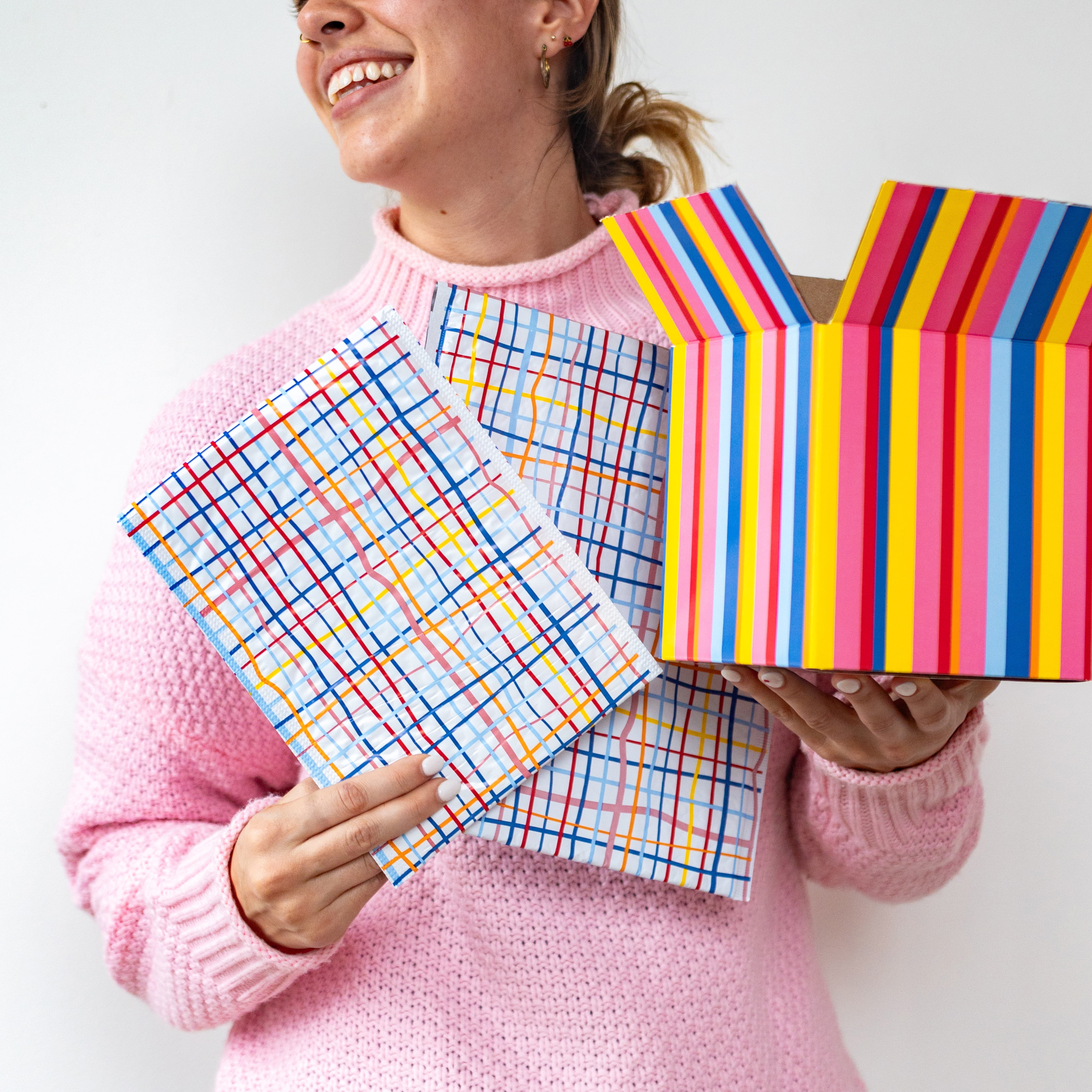 Packed Party, Poly Bubble Mailers, #0, 6" x 9", Grid Print, 2-Pack